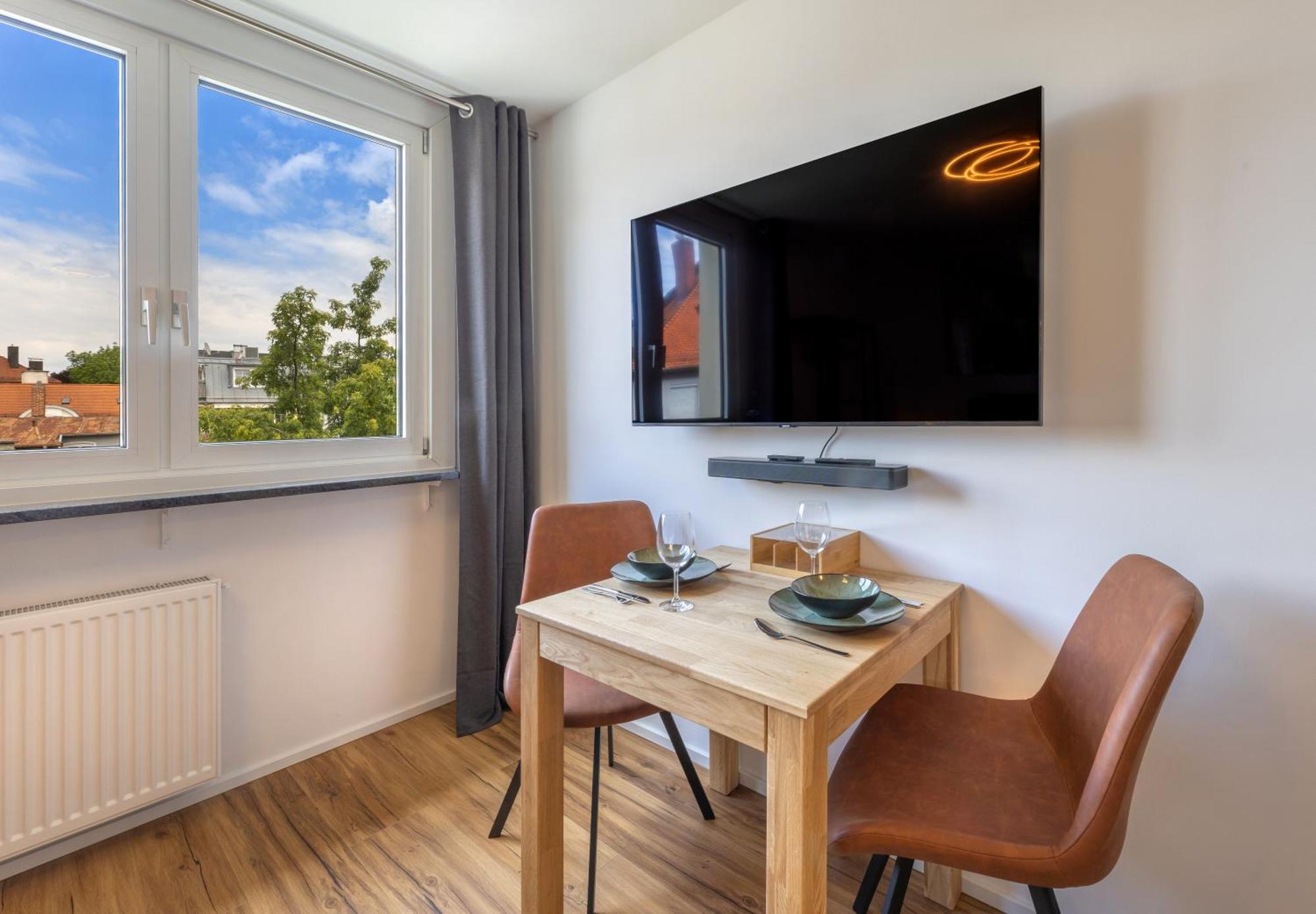 Sweethome - Super Zentral Und Modern, Kueche, Wifi Apartamento